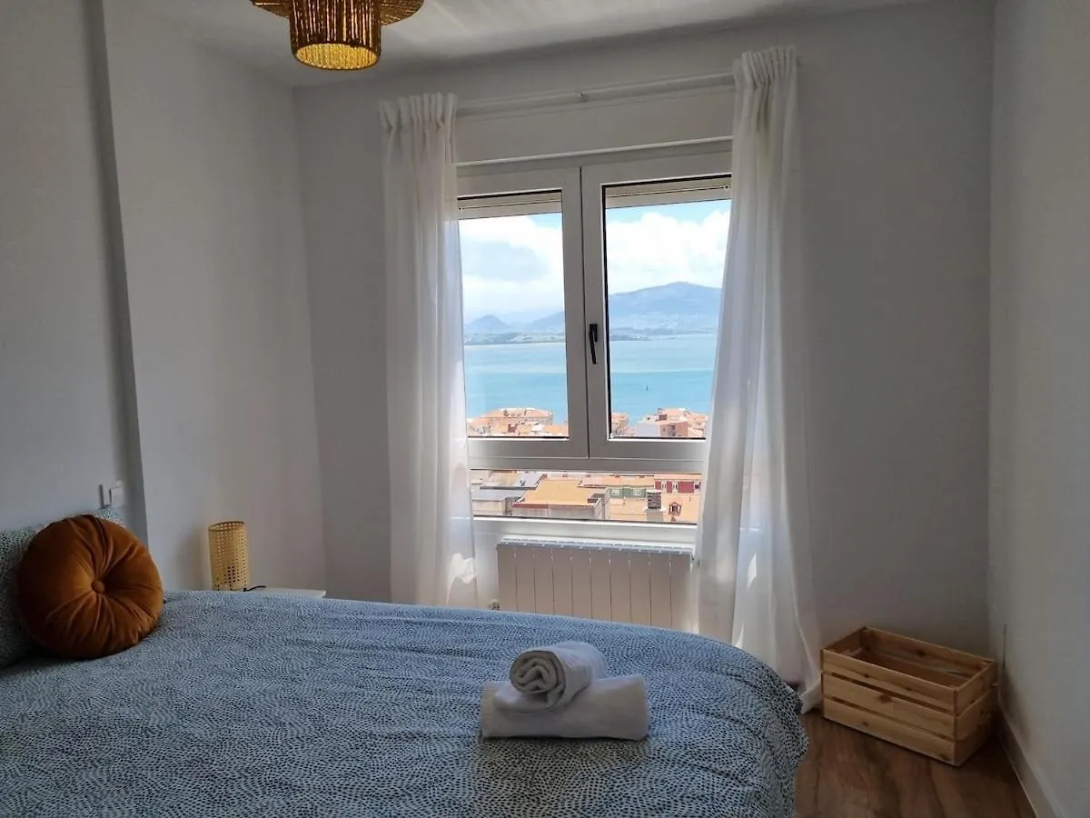 C01A01 Apartamento Moderno con vistas y parking Santander 0*,